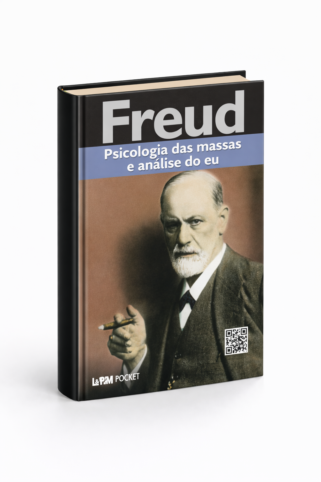 Capa do livro Psicologia das Massas e Análise do Eu, de Sigmund Freud, com fundo escuro, nome “Freud” em destaque no topo, faixa azul com o título, retrato do autor segurando um charuto e elementos editoriais como logotipo e QR code na parte inferior.
